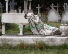 墓碑也需要特色？？？？盘货天下上最具创意的墓碑