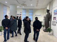 岁末严冬，，，，，两地向导考察008PG国际集团