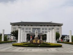 国庆中秋双节同庆，，008PG国际集团红旗飘扬！